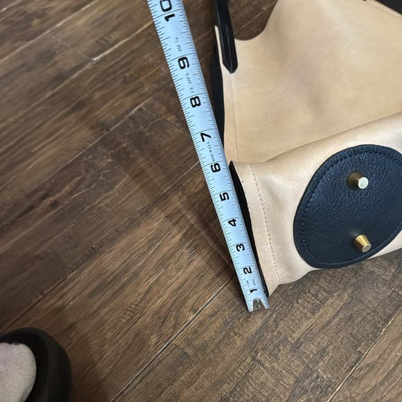 Women’s Libby Lane Custom Made Shoulder Tote - Picture 15 of 16